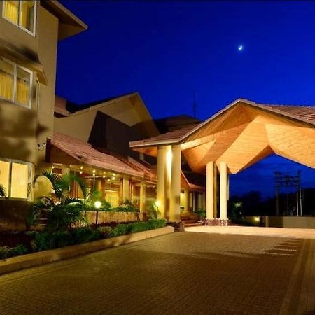 The Chariot Resort & Spa Puri Bagian luar foto