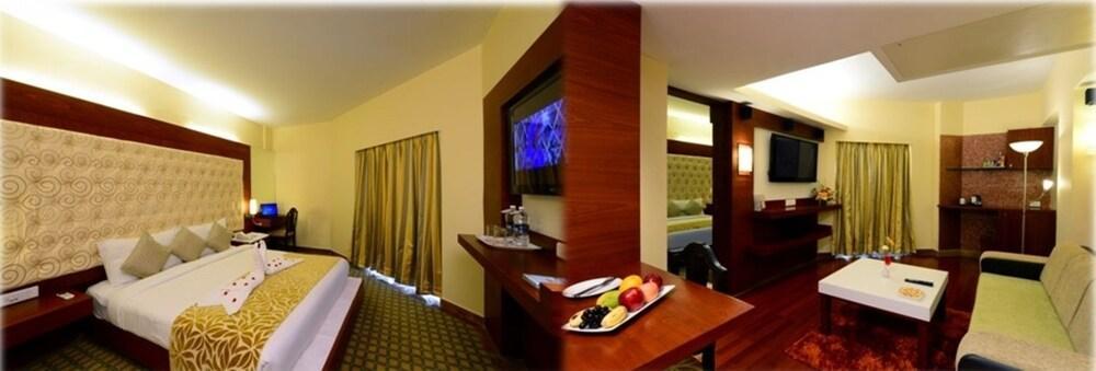 The Chariot Resort & Spa Puri Bagian luar foto